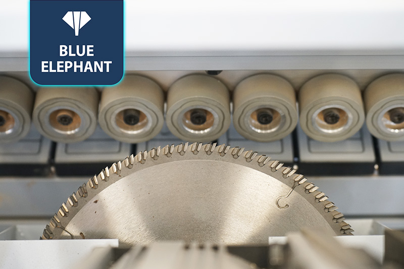 零部件(800x533)-4